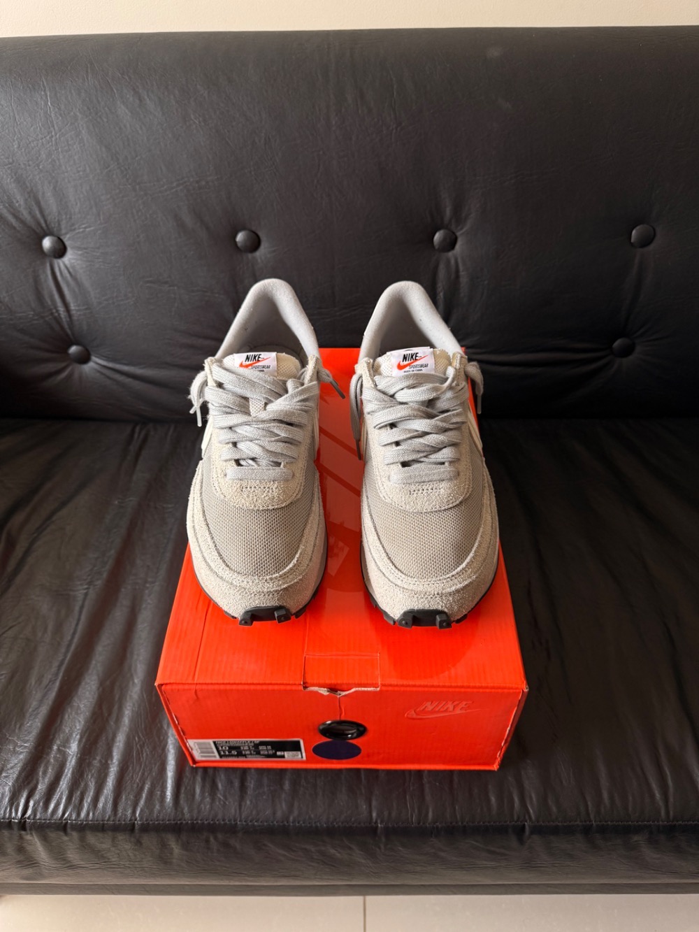 Fragment Design x sacai x Nike LDV Waffle Light Smoke Grey — 42, Usado