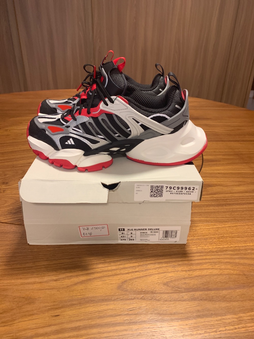 adidas XLG Runner Deluxe Beige