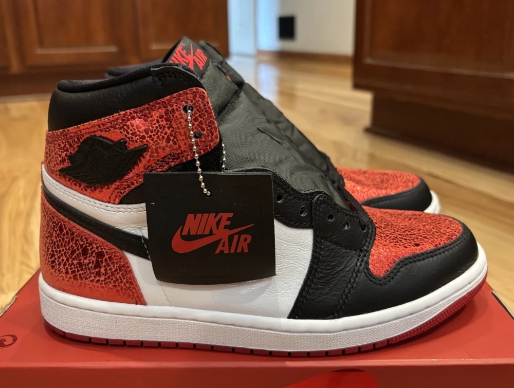 Air Jordan 1 High OG Ruby — 37, Novo
