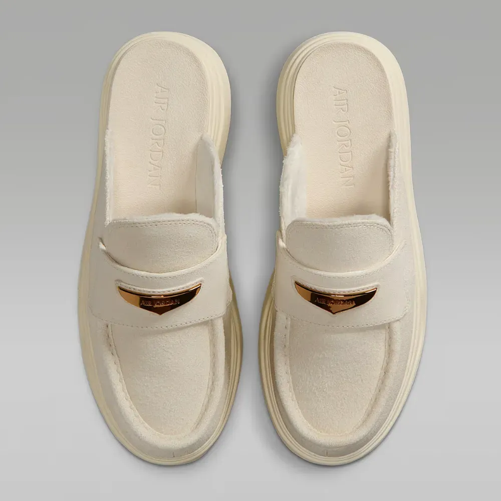 Air Jordan Mule Soft Pearl Coconut Milk Metallic Gold foto 2
