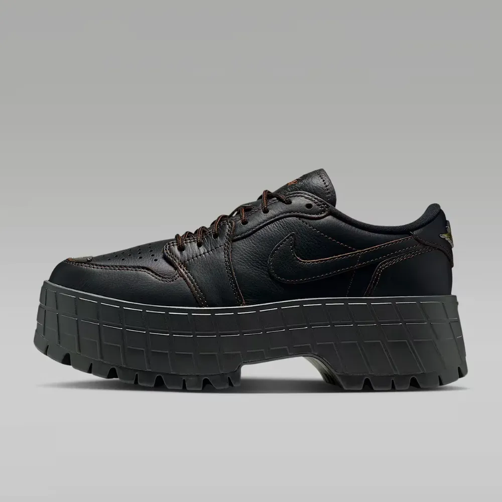 靴 Air Jordan 1 Brooklyn Low TRIPLE BLACK Air Jordan 1 Low Brooklyn Black - Droper