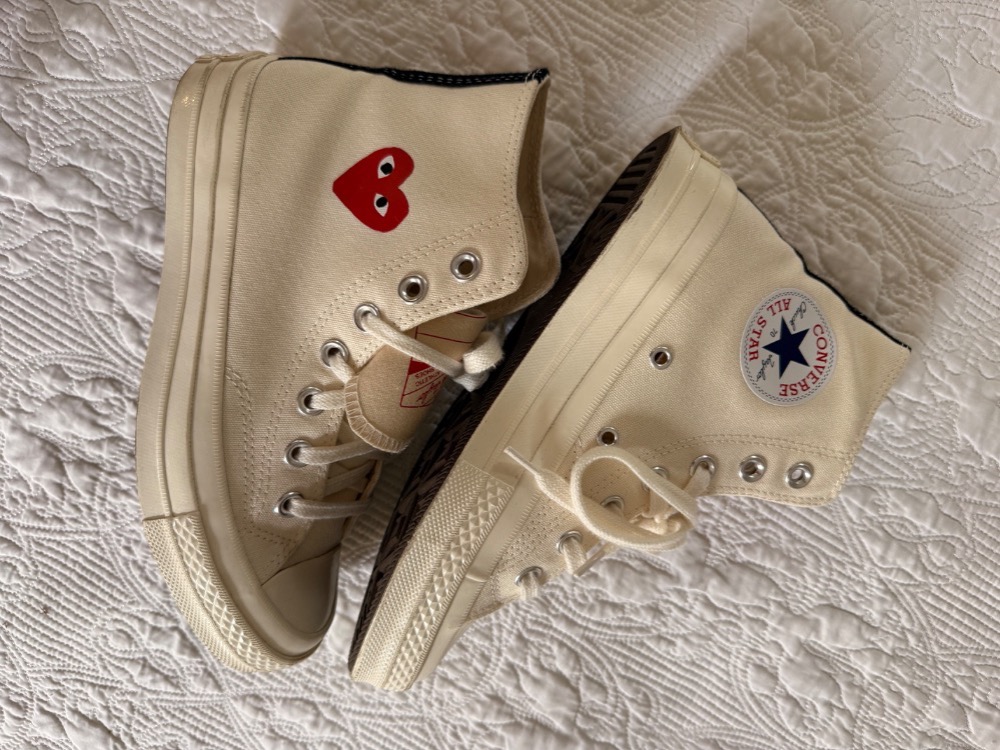 Comme des Garçons PLAY x Converse Chuck 70 White