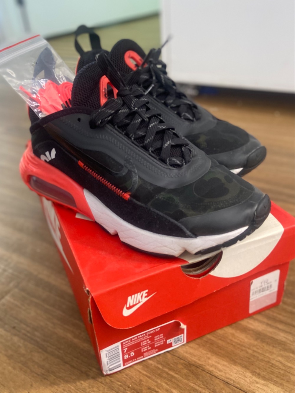 Nike Air Max 2090 Reverse Duck Camo — 38, Usado