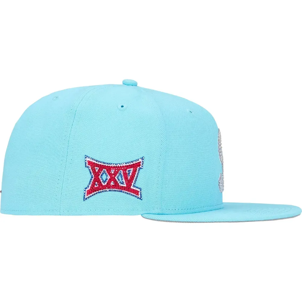 Swarovski x Supreme Boné S Logo New Era Light Blue FW25-29 - Droper