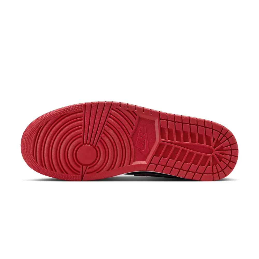Air Jordan 1 Low SE Patent Varsity Red Black foto 4