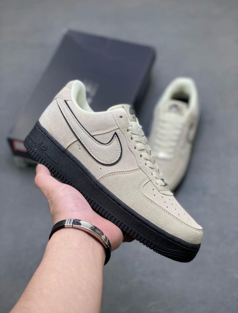 Nike Air Force 1 Low Light Khaki Black — 40.5, Novo