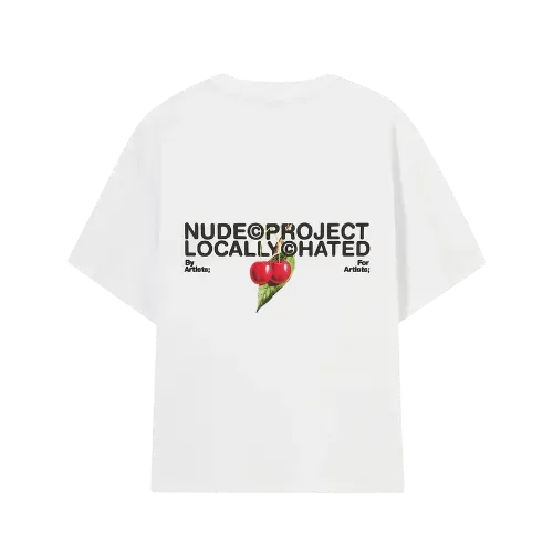 Camiseta Nude Project Locally Hated Cherry White