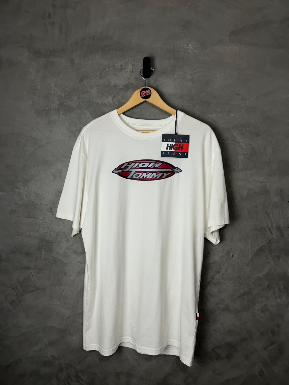 Camiseta Tommy Jeans x High Tee Arrows