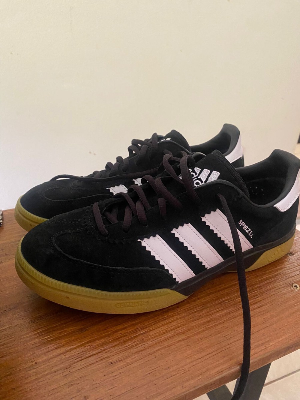 adidas Handball Spezial Core Black — 40, Usado