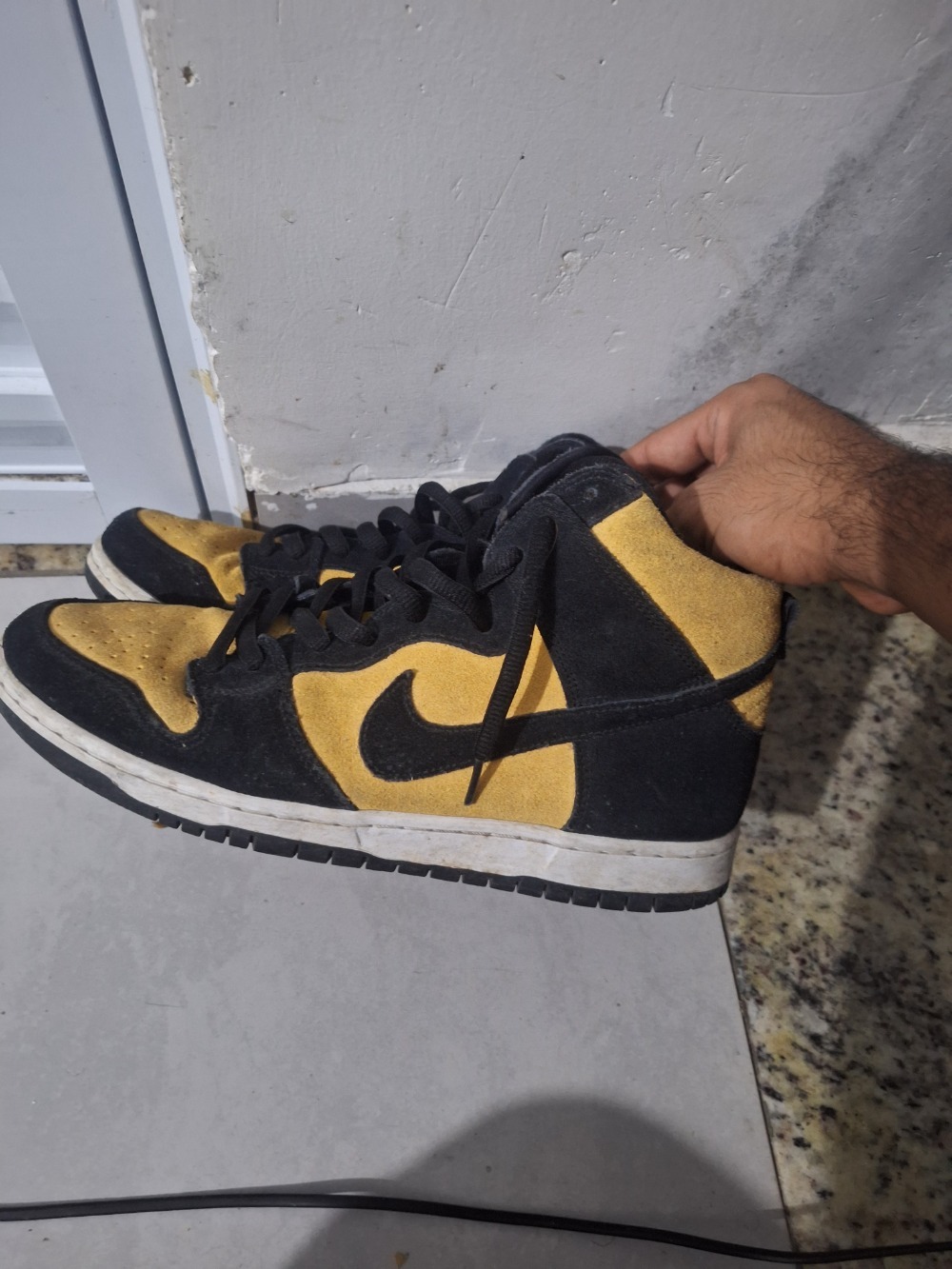 Nike SB Dunk High Pro Maize and Black