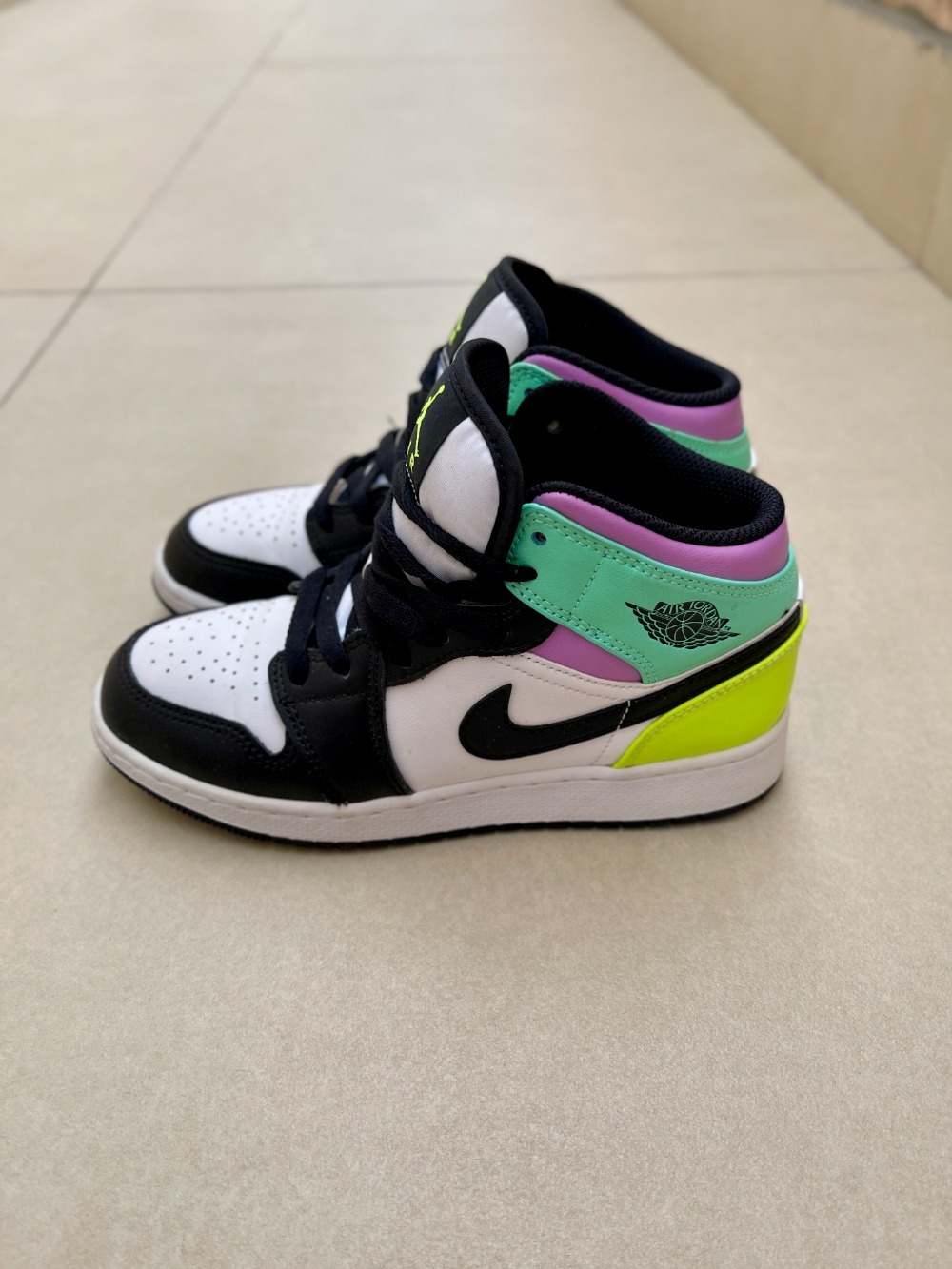 Air Jordan 1 Mid GS Pastel — 34, Usado