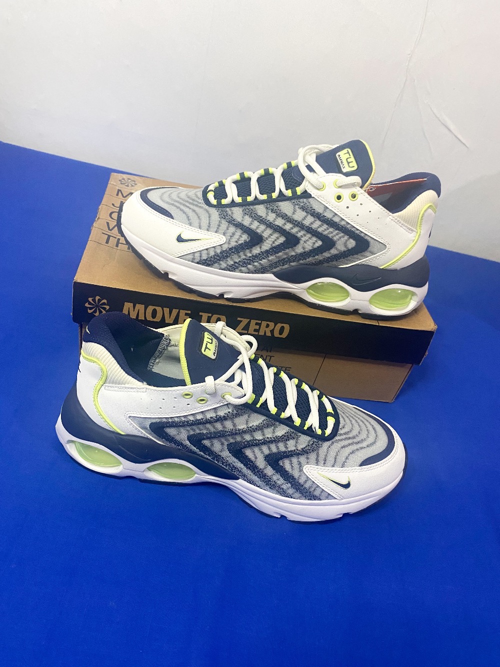 Nike Air Max TW 1 Midnight Navy Green