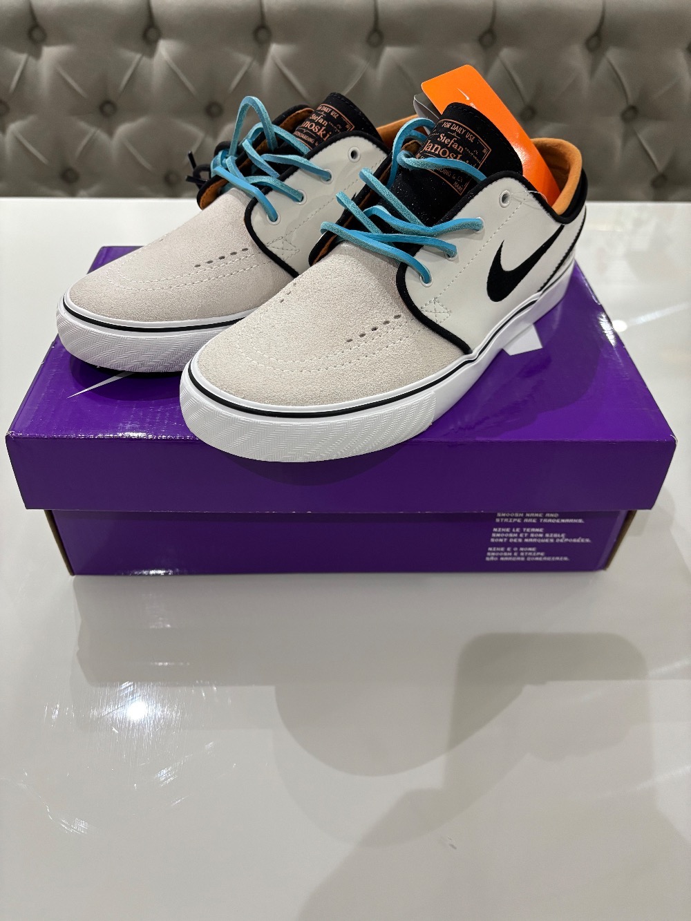 Nike SB Zoom Janoski OG+ Electric Phantom and Black