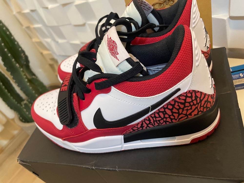 Air Jordan Legacy 312 Low Chicago Red