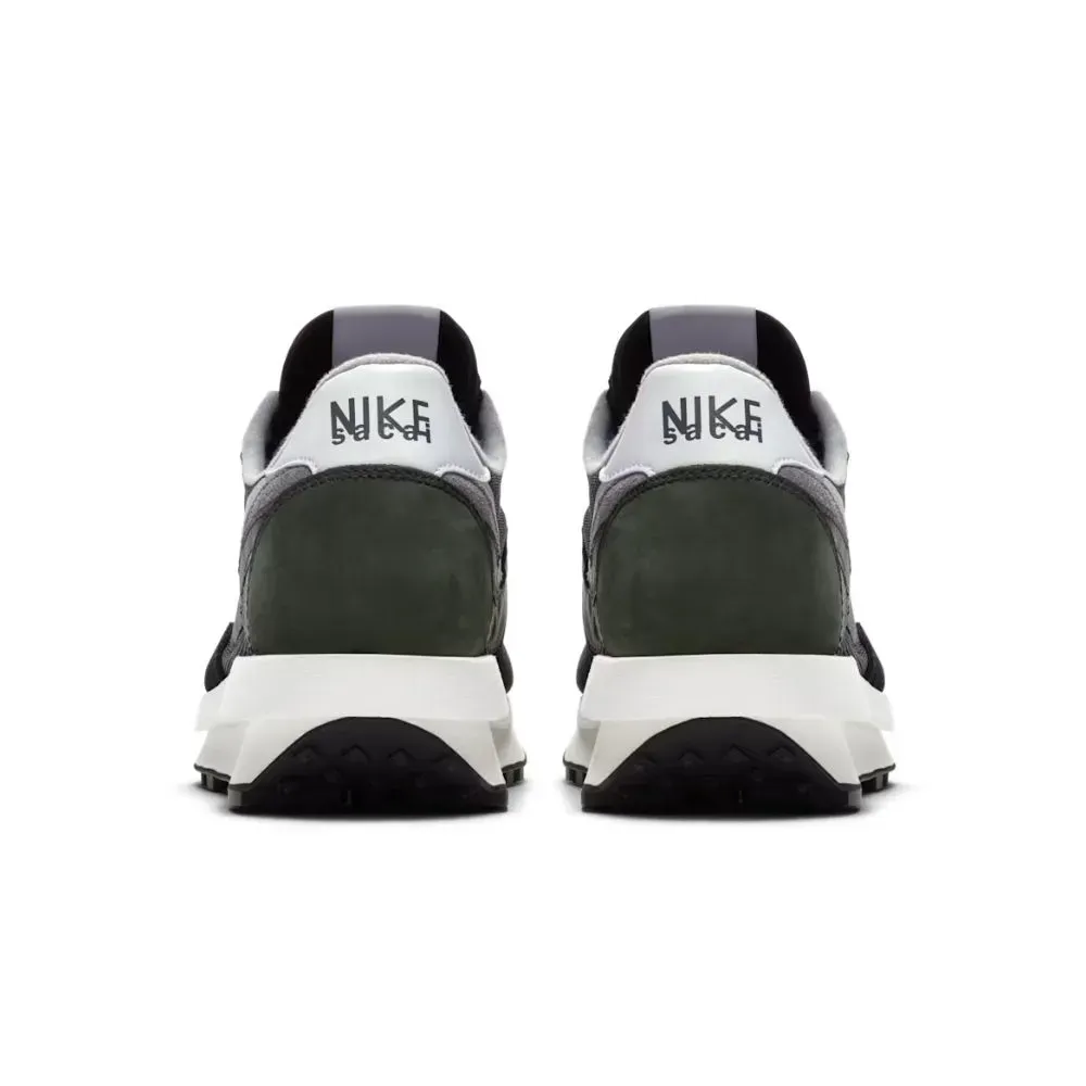 Sacai x Nike LD Waffle Black foto 4