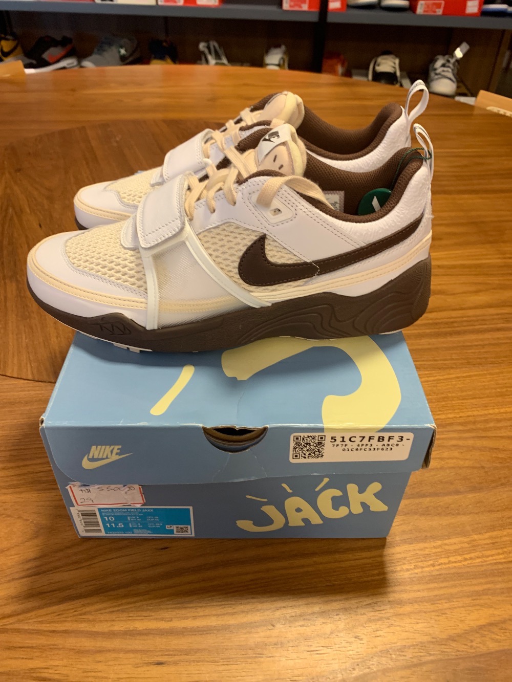 Travis Scott x Nike Zoom Field Jaxx Chocolate