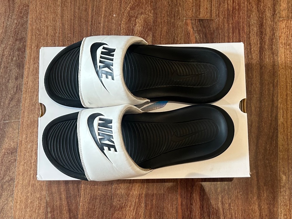 Nike Victori One White Black