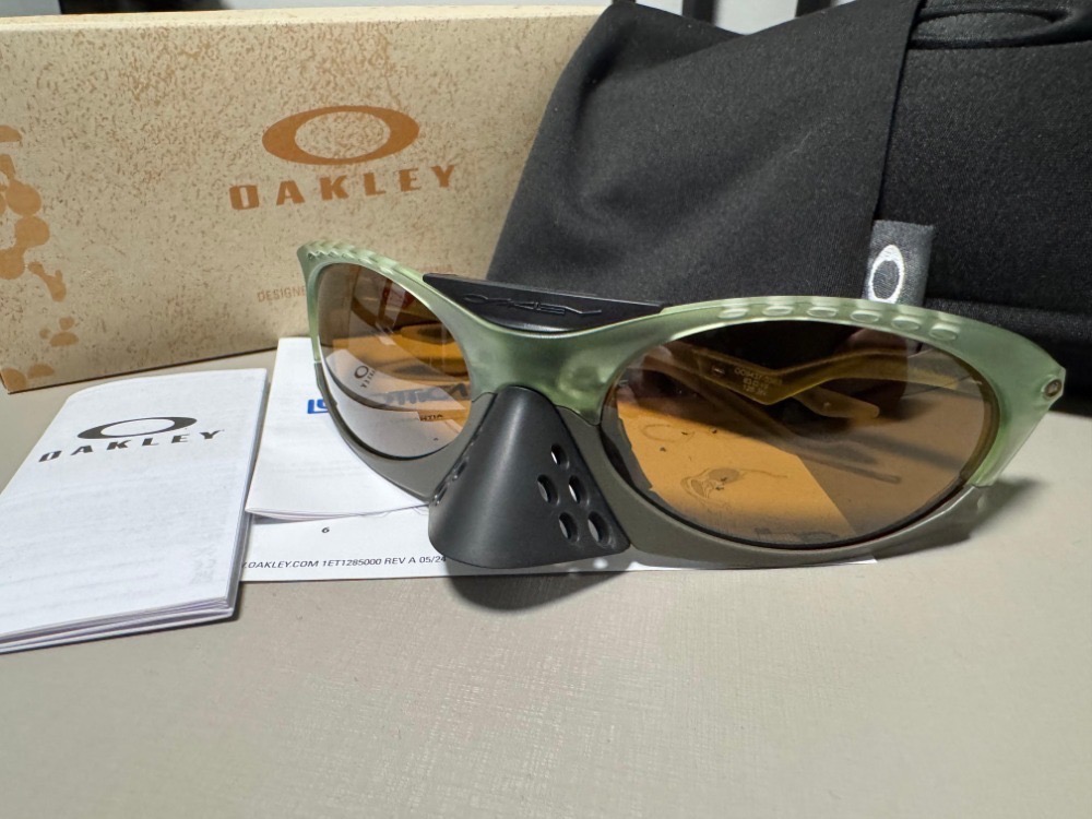 Óculos Oakley Plantaris Matte Transparent Fern Prizm Tungsten