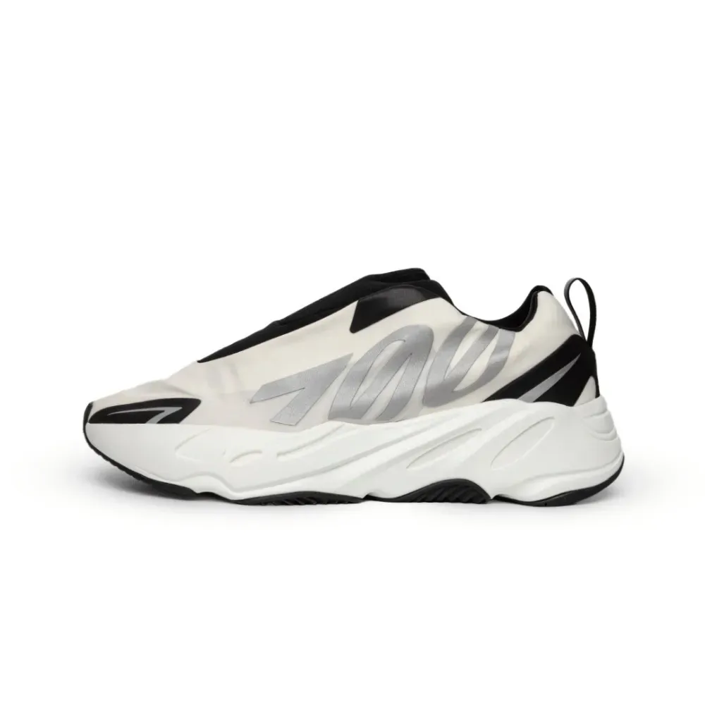 Yeezy Boost 700 MNVN - Droper