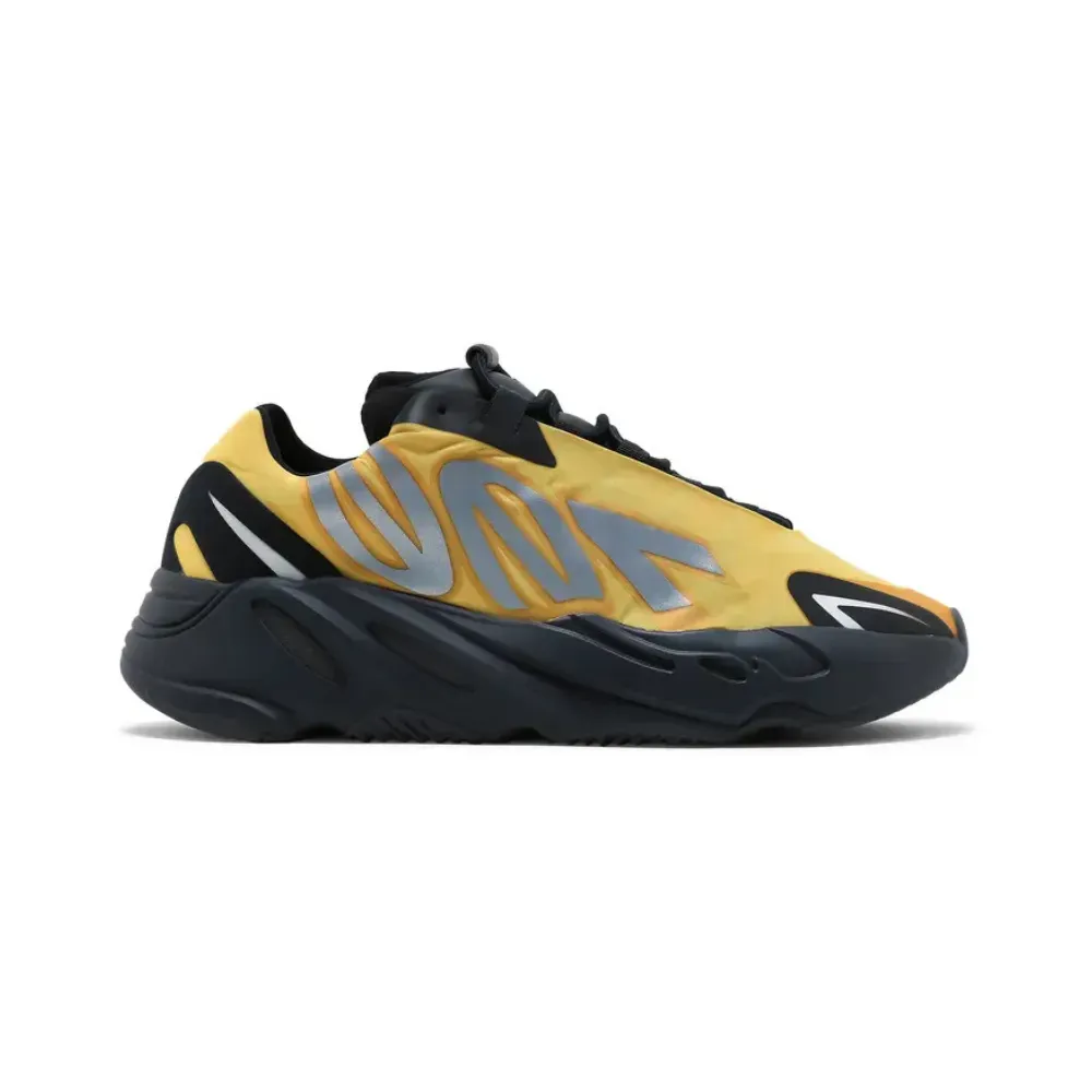 Yeezy Boost 700 MNVN - Droper