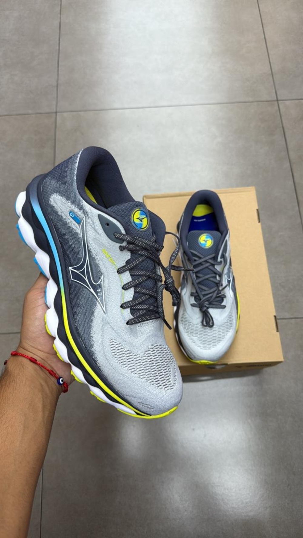 Mizuno Wave Sky 7 Grey Yellow
