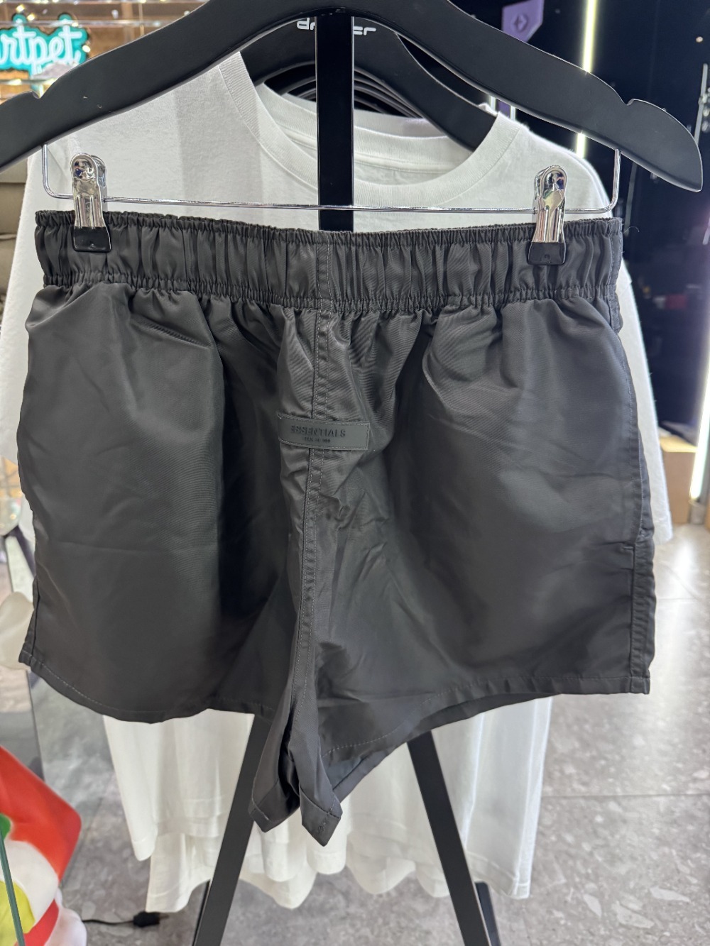 Shorts Fear of God Essentials Running Iron — P, Novo