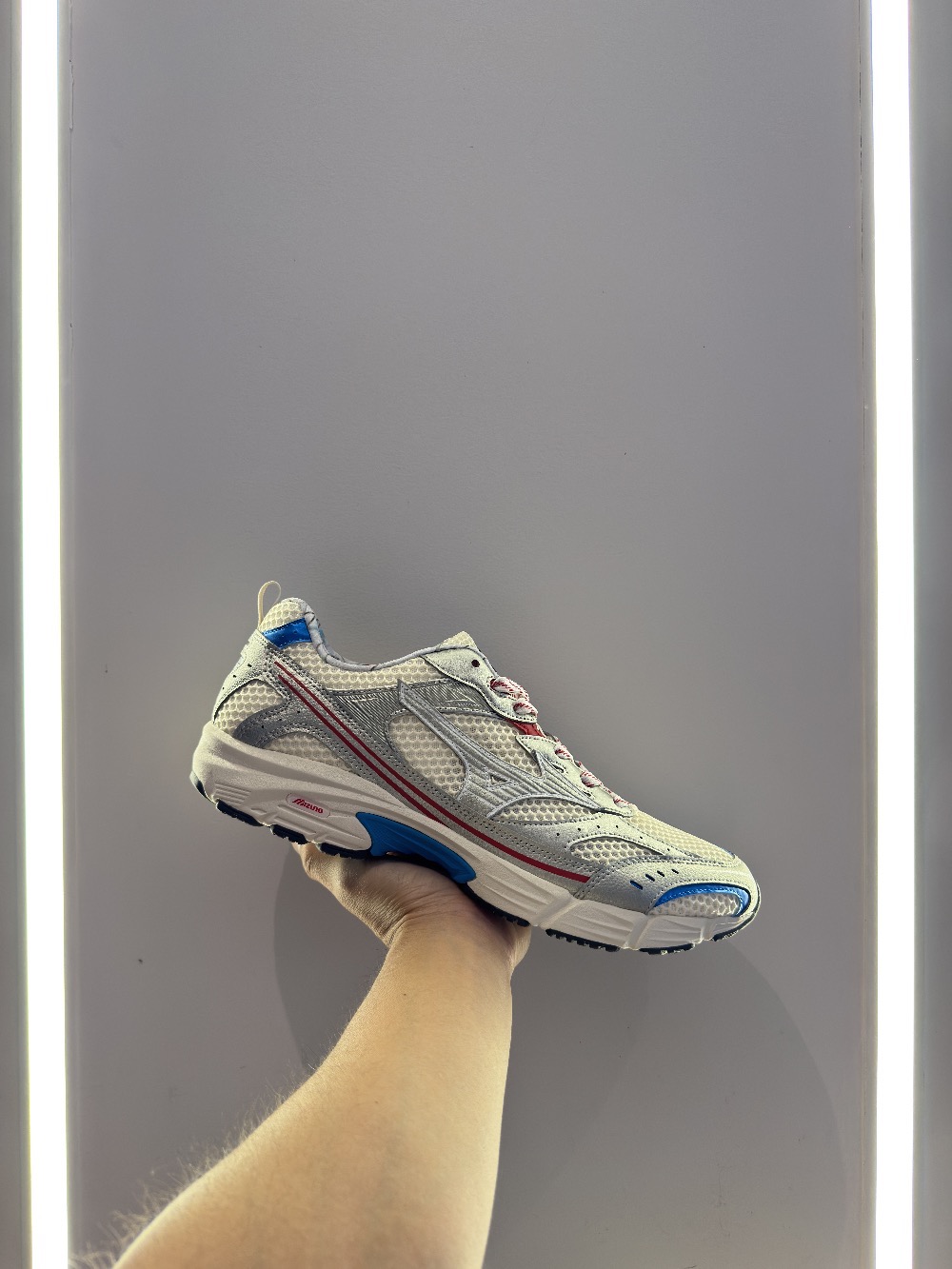 Mizuno MXR Osaka Pack Pristine High Risk Red Blue Pace