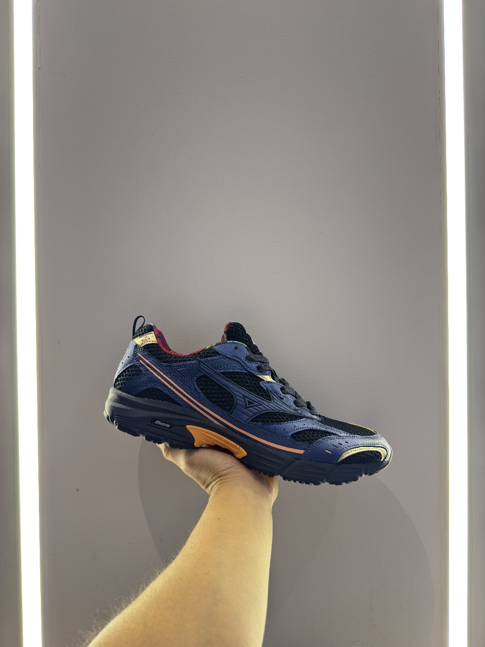 Mizuno MXR Osaka Pack Black Cadmium Orange