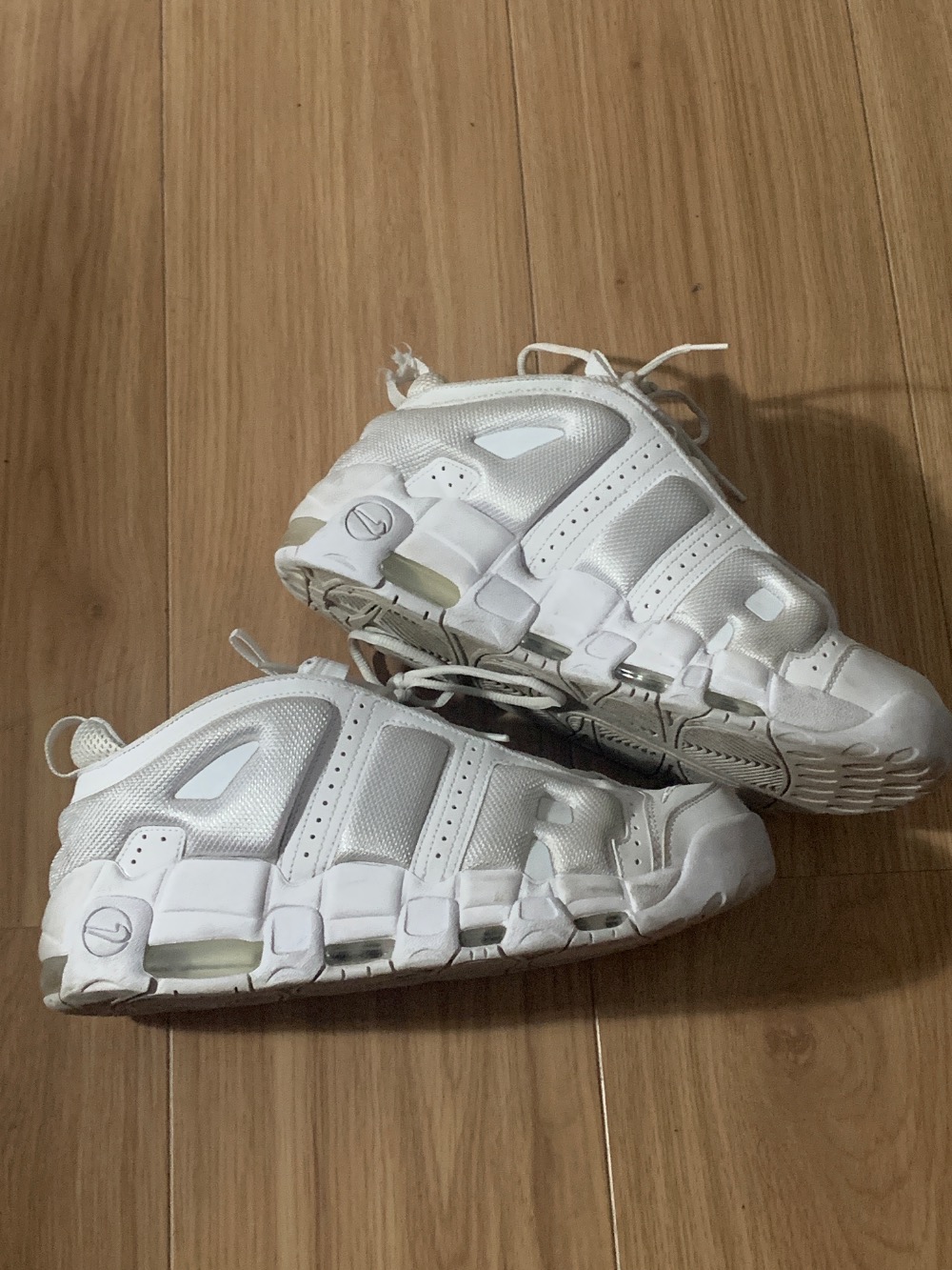 Nike Air More Uptempo Low Triple White