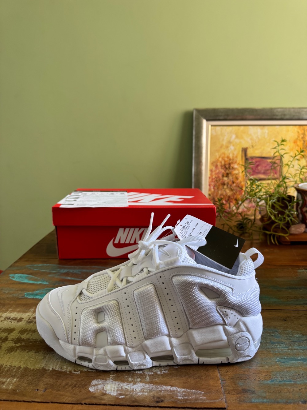 Nike Air More Uptempo Low Triple White