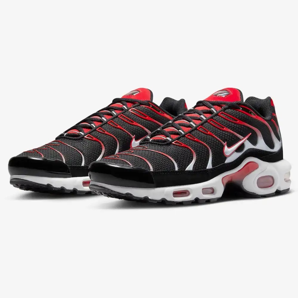 Nike Air Max Plus Black and University Red — 38 / 42 / 43 / 43.5 / 44, Novo