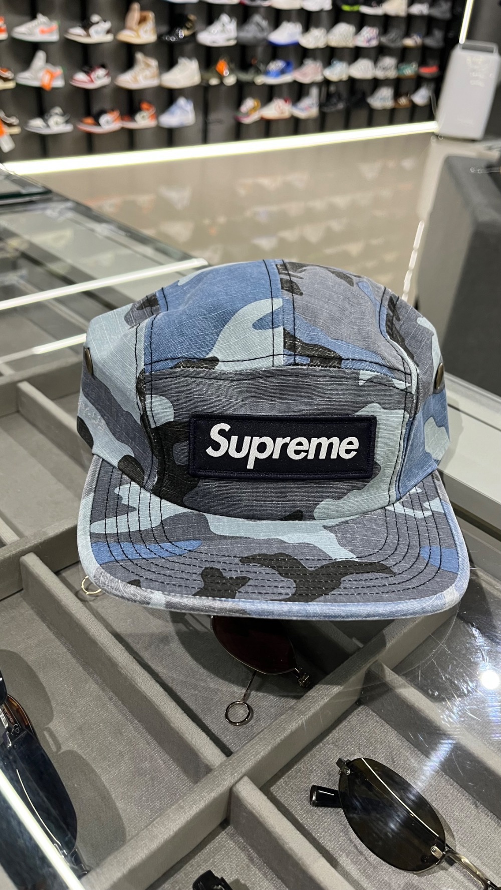 Boné Supreme Military Camp Blue Camo FW25-W18 — Único, Novo