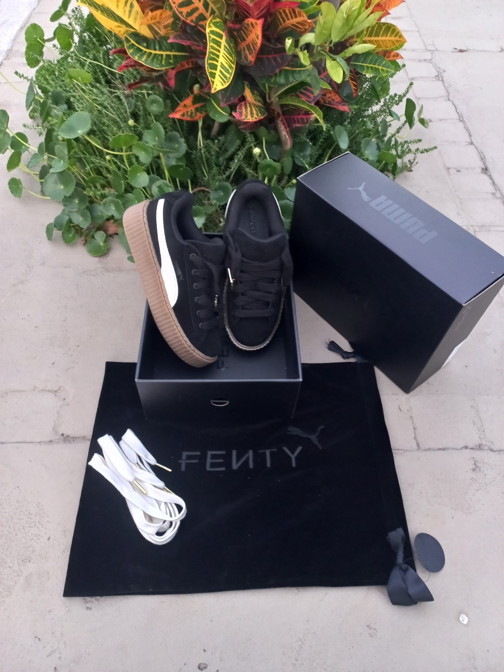 Fenty x Puma Creeper Phatty Black Warm White Gum