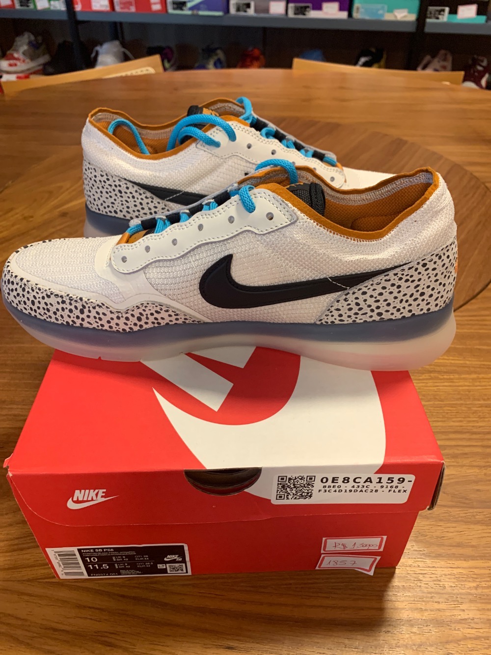 Nike SB PS8 Phantom and Black