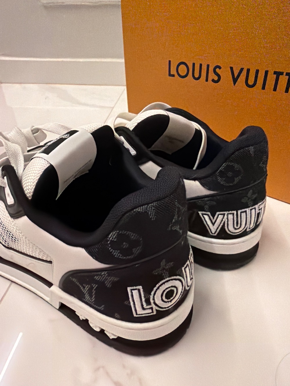 Louis Vuitton LV Trainer Black