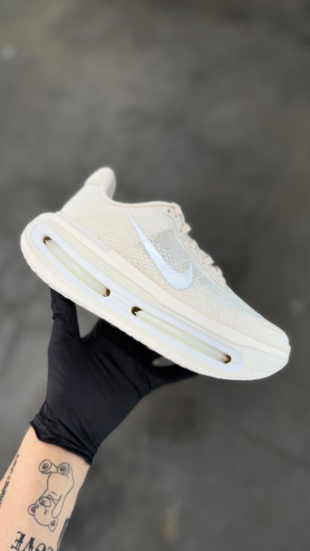Nike Vomero Premium Chalk — 36, Novo