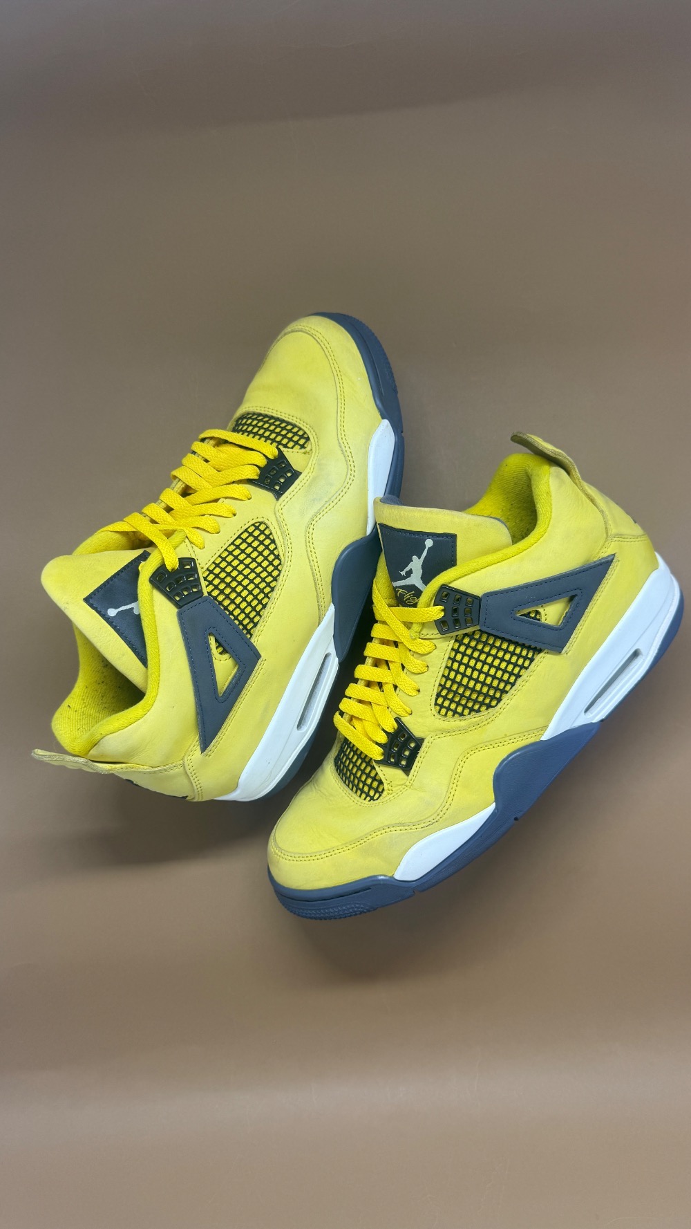 Air Jordan 4 Lightning — 43, Usado