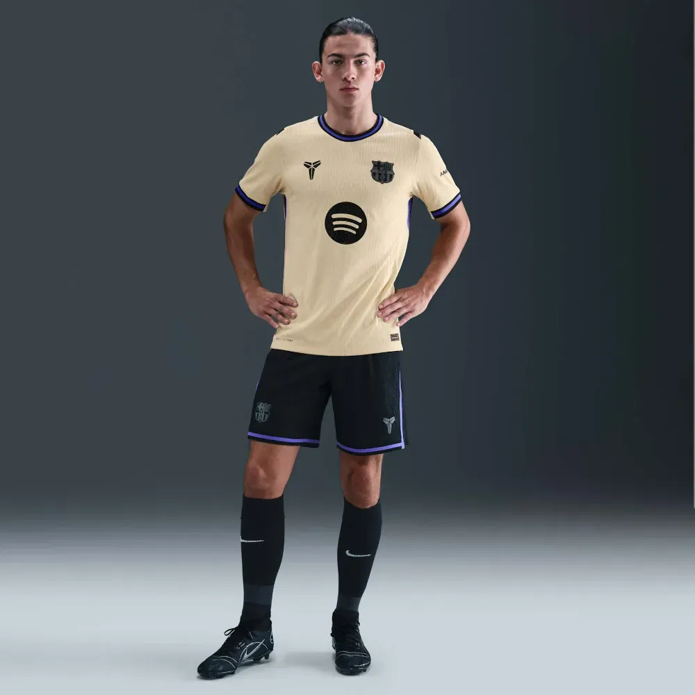 Barcelona F.C x Kobe x Nike Camiseta Jogador 2025/26 Beige - Droper