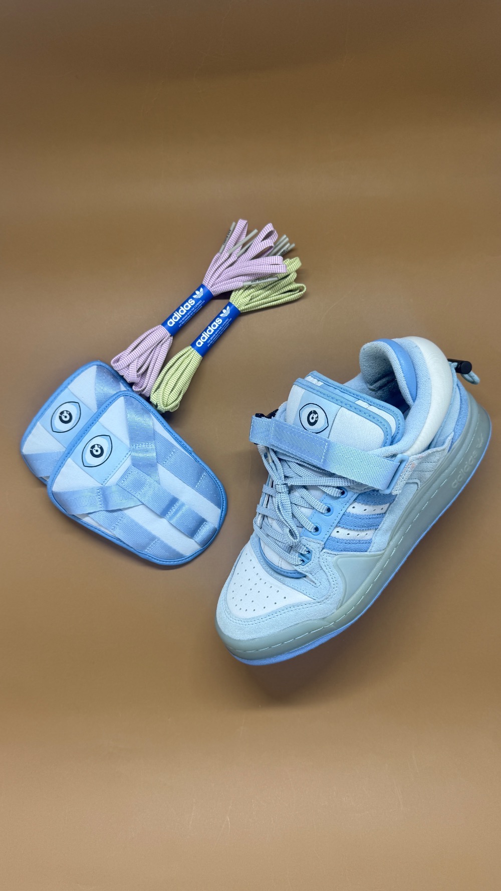 Bad Bunny x adidas Forum Buckle Low Blue Tint — 39, Usado