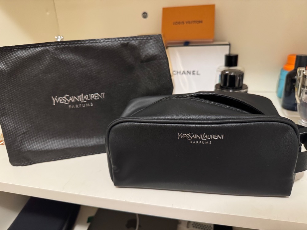 Necessaire Yves Saint Laurent Parfum