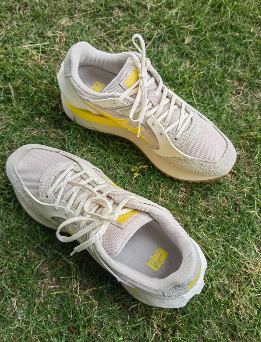 Onitsuka Tiger Moage CO Mineral Beige Vibrant Yellow — 34 / 35 / 36 / 37 / 38 / 39 / 40 / 41 / 42 / 43 / 44, Novo