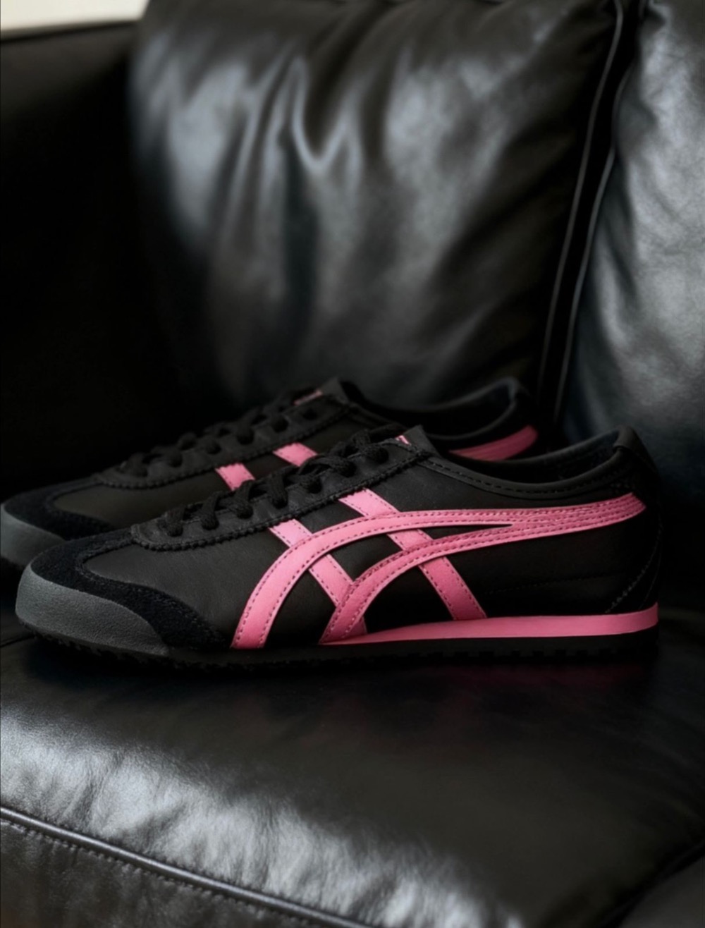 Onitsuka Tiger Mexico 66 Black Dragon Fruit — 34 / 35 / 36 / 37 / 38 / 39 / 40 / 41 / 42 / 43 / 44, Novo