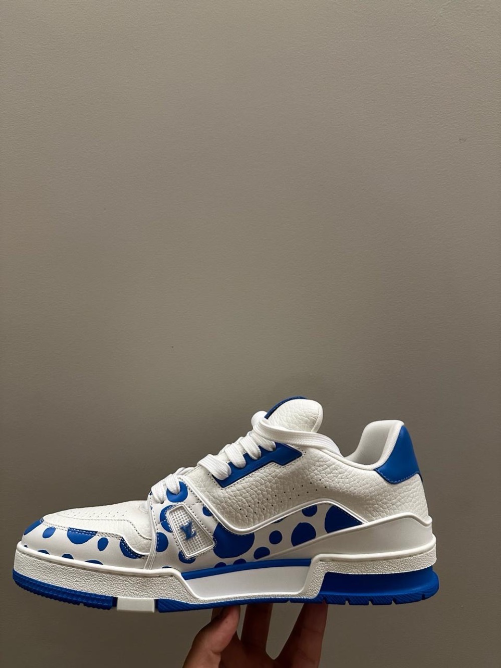 Yayoi Kusama x Louis Vuitton LV Trainer White Blue — 42, Usado