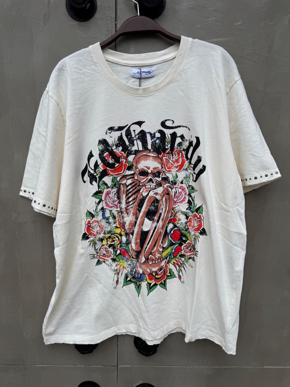 Matuê x Ed Hardy Camiseta Garden Of Bones Off White — P / M / G / XG, Novo