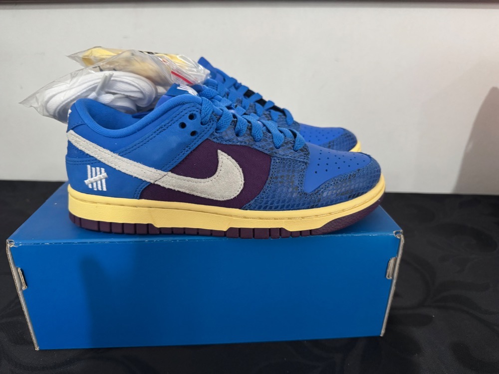 Undefeated x Nike Dunk Low SP 5 On It — 36, Novo