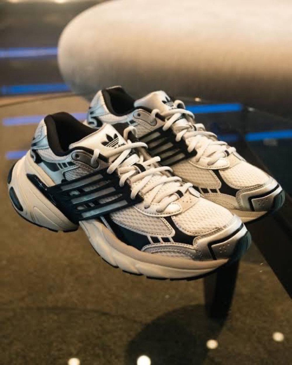 adidas Adistar XLG Cloud White Silver Metallic Grey One