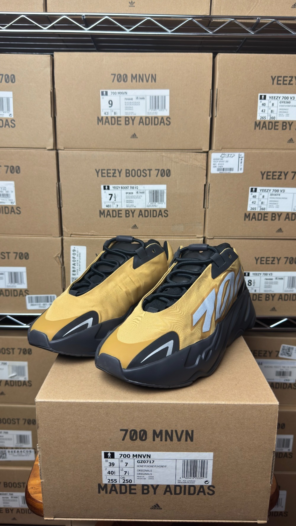 Yeezy Boost 700 MNVN Honey Flux