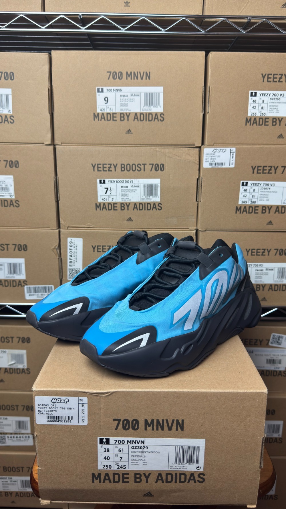 Yeezy Boost 700 MNVN Bright Cyan