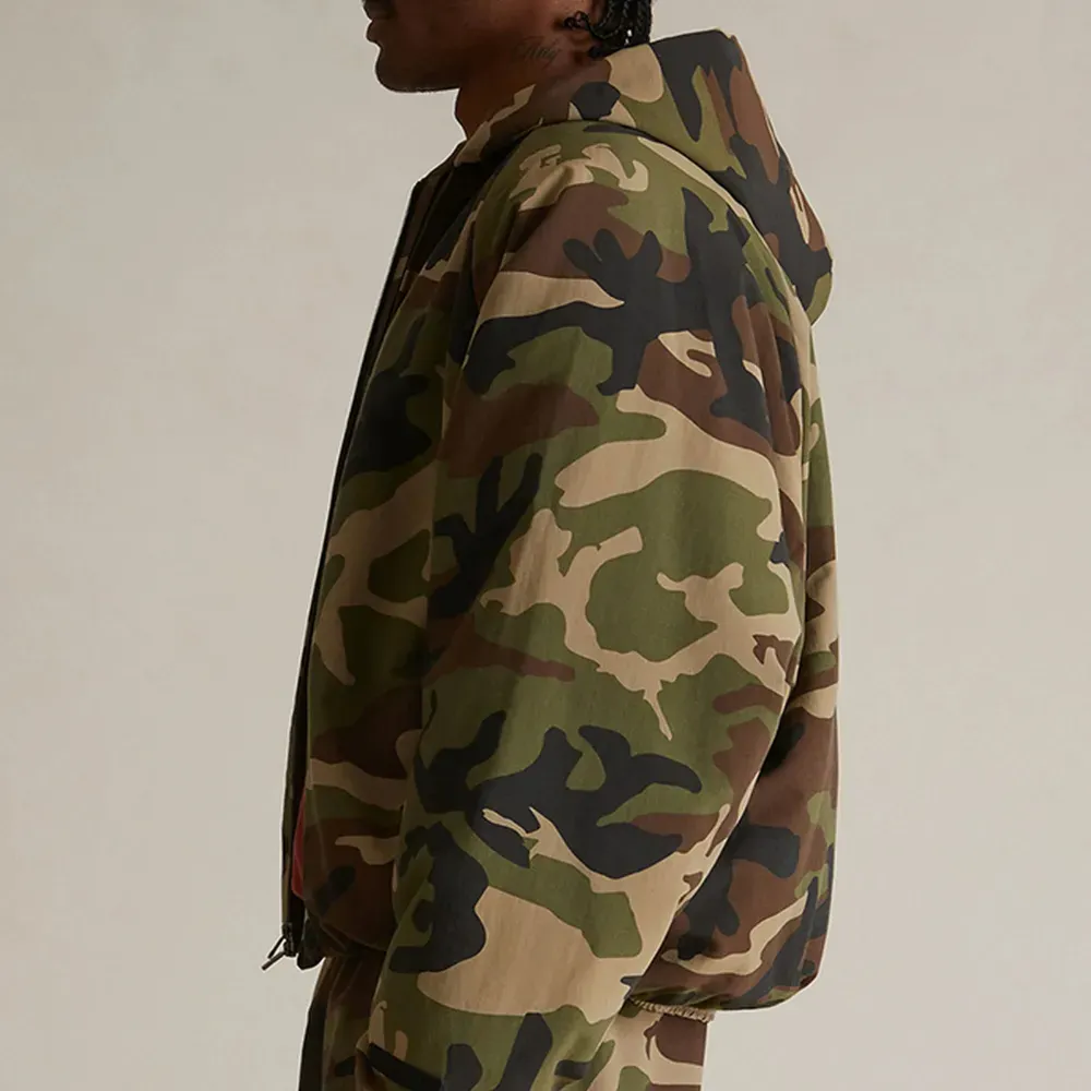 Jaqueta Fear of God Essentials Military Hooded Woodland Camo - Droper