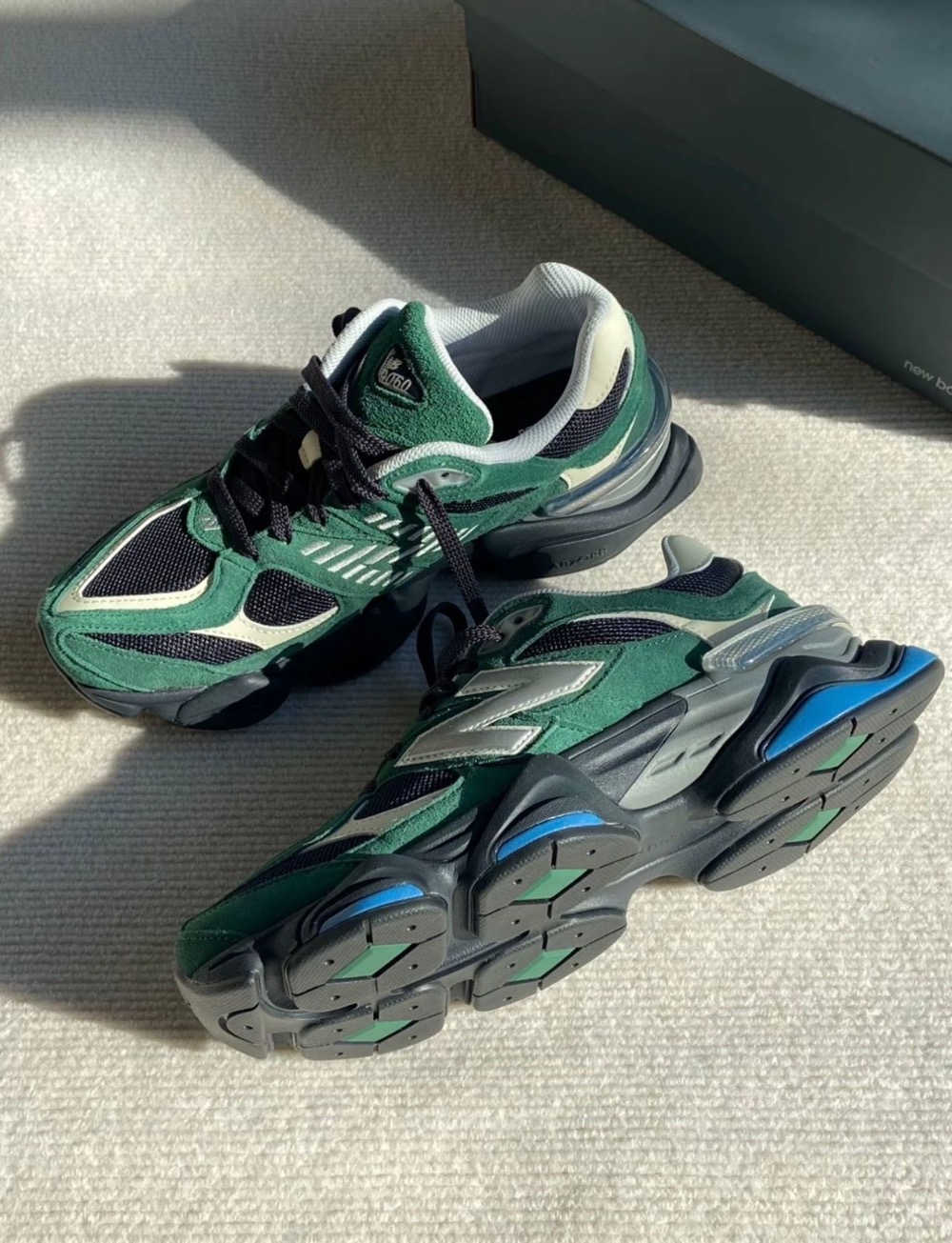 New Balance 9060 Team Forest Green — 46, Novo